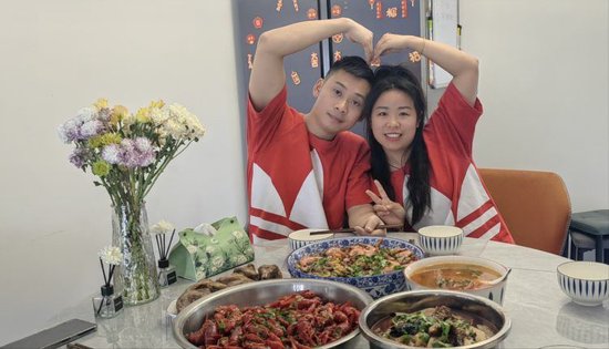 △一年后,二人即将步入婚姻。