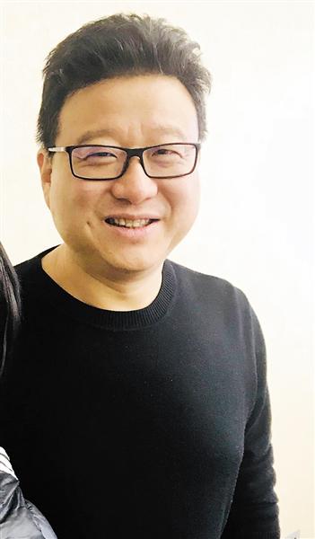 全国政协委员丁磊。