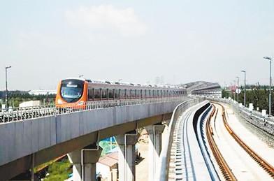 2010年8月,轨道交通房山线正在空载试运行