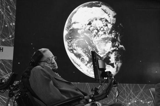 霍金走了,身后带着浩瀚的宇宙,他属于星辰大海。