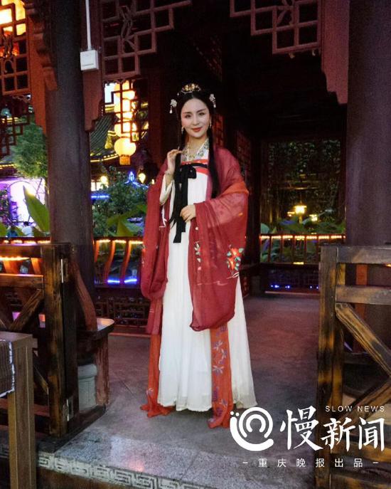 穿汉服的表姐