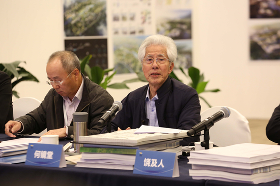 中国工程院院士、中国建筑学会副理事长何镜堂