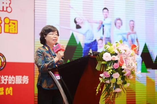 云南白药集团股份有限公司药品事业部华西大区领导彭礼蓉女士致辞