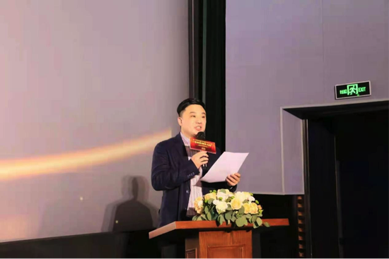 重庆美电传媒有限公司副总经理赵大鹏致辞