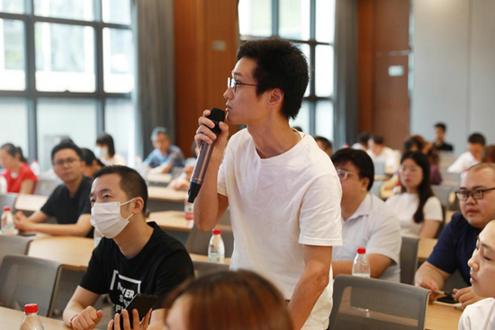 企业代表提问