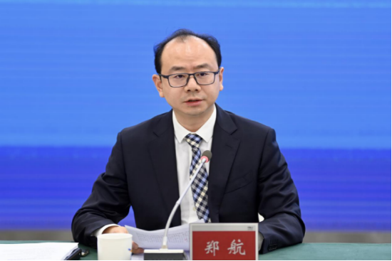 两江新区发布现代服务业专项政策。(张玮真/摄)