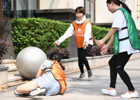 球、球、求你别跑