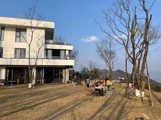 市民在北碚民宿休闲度假
