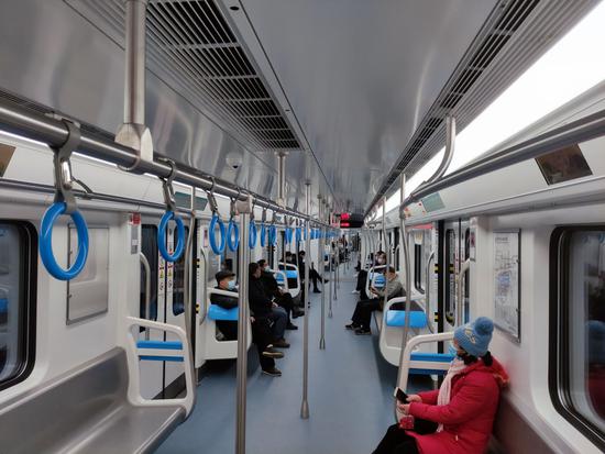 重庆5号线石桥铺-跳磴开通 小编带你现场打探