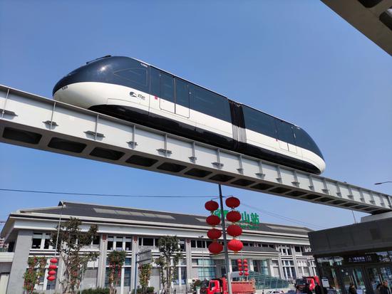 太火！重庆市民排长队免费试乘璧山云巴