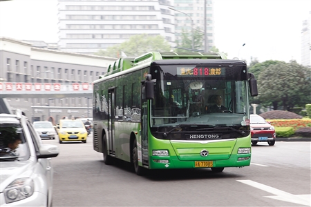 重庆公交车故事盘点 818路最耗时631路最美