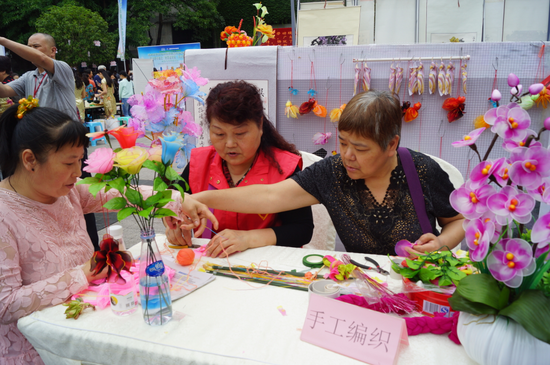重庆言子大师吴文代言渝中区邻居节