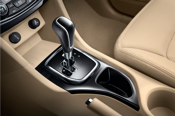 经典款宝骏730智能手动档官降6000元_重庆汽