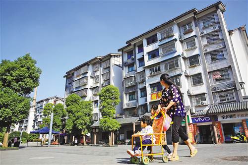 2017年上半年,北碚区天府煤矿棚改安置工作全部完成。图为已建成的天府煤矿棚户区改造安置项目——天府民居小区