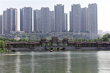 整治后的彩云湖湿地公园一角