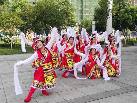 http://video.sina.com.cn/view/251605946.html