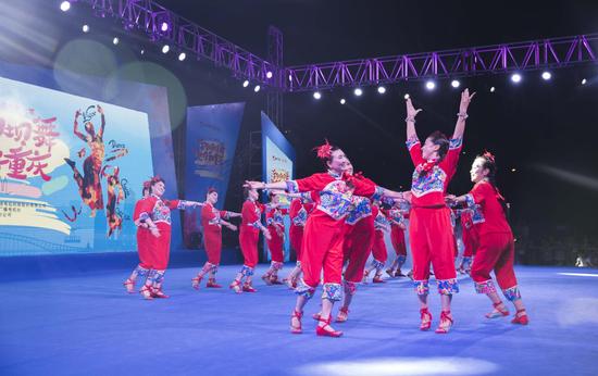 http://video.sina.com.cn/view/251606079.html
