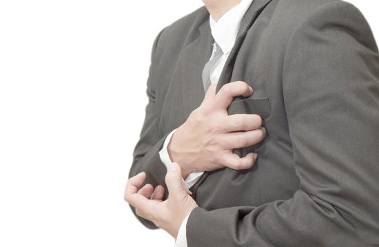 注意!心脏病发作前的这些征兆