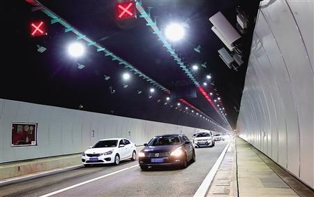 新中梁山隧道启用明年3月新老隧道齐用