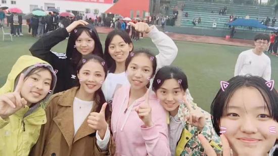 重庆一中体育健儿获重庆市中学生田径锦标赛七