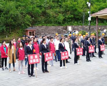 5月23日,金佛山开展西坡索道应急救援演练