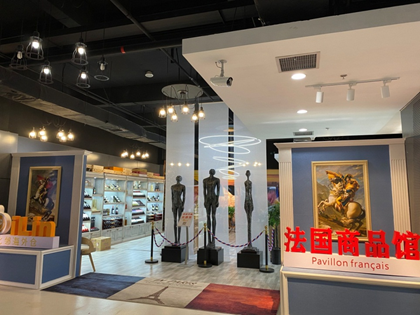 王丹 摄