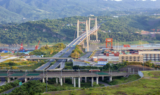 绿色果园港 图/陈力行