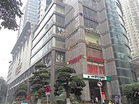 解放碑帝都广场 记者 刘勇 摄