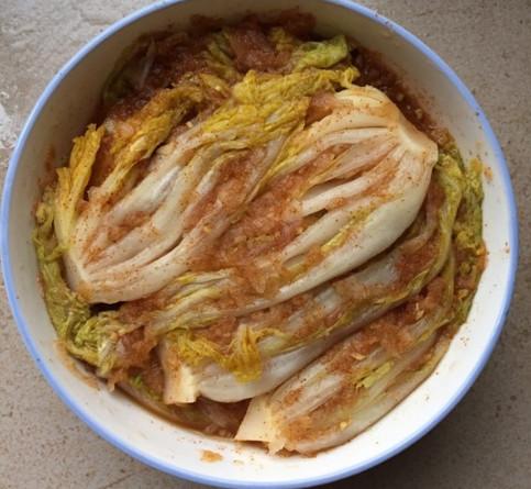 摊贩在腌白菜里加过量二氧化硫 被拘役三个月