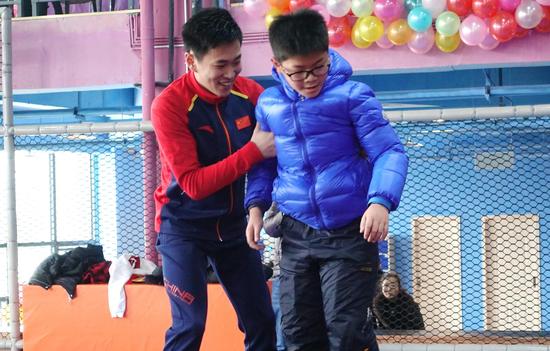 新年新玩法:重庆最大蹦床馆开业
