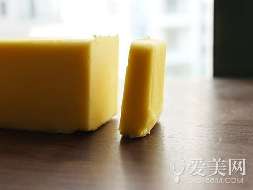  夏日必备轻食：优选蔬果增效沙拉瘦身力 