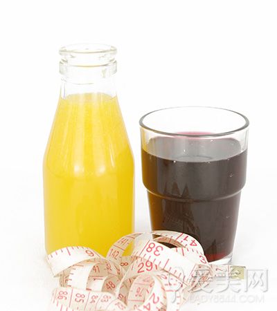  减肥新宠排毒蔬果汁 掌握技巧 喝对就靠谱 