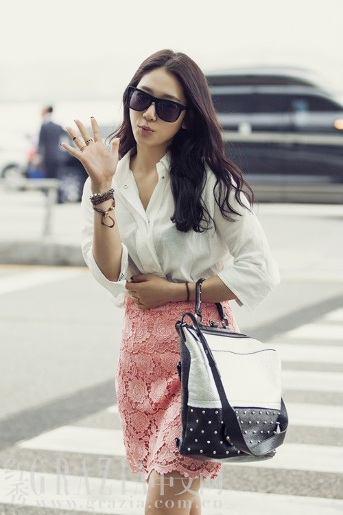 朴信惠机场随便一拍都成大片