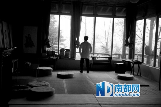 3天刚亮,终南草堂内就能看到不少的修行者在练功。