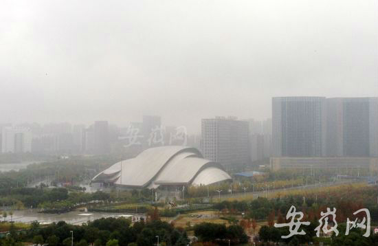 大雨洗净合肥天空 今日合肥PM2.5数值为8