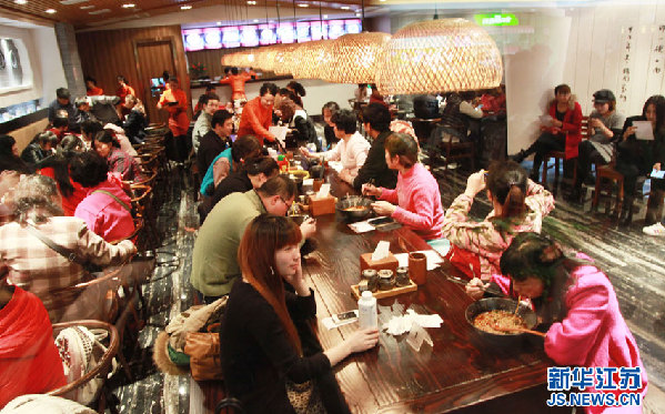 孟非面馆开业首日卖出600份19点售罄