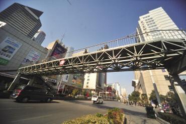 南京洪武路天桥将改成地下通道