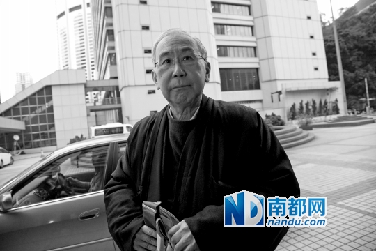 12月15日，香港前政务司司长许仕仁抵达法院。C FP供图