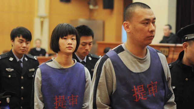 毒贩在庭审中。 广州日报记者石忠情 摄