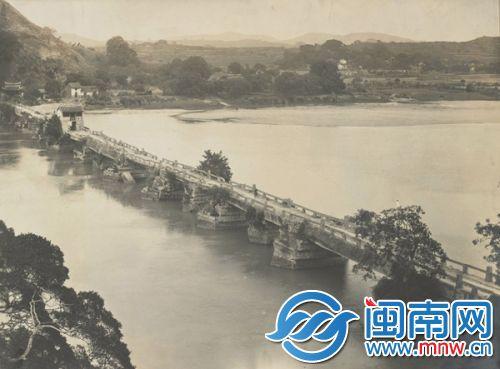 清末江东古桥俯瞰 摄影亚瑟·威廉(吴文勤供图3)
