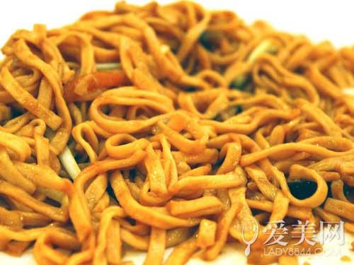  先吃碳水更减肥！微调饮食顺序 1天减2斤 