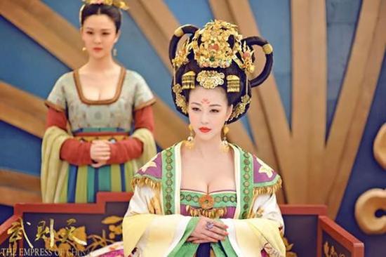 从《武媚娘传奇》看“胸器”营销