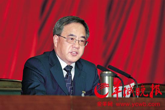 中共中央政治局委员、广东省委书记胡春华作工作报告 林桂炎摄