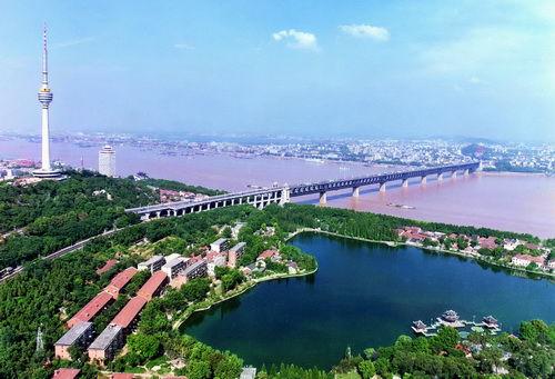 武汉长江大桥 资料图