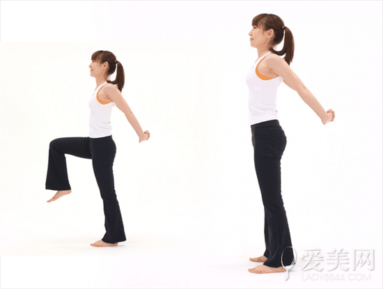 背影美更年轻 拉抻法让你告别"虎背熊腰"