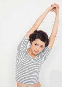 乳房下垂锻炼方法