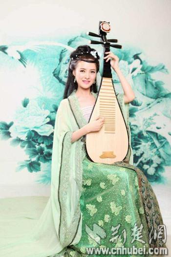 武汉北漂女孩:遇骗子剧组被要求交10万包装费