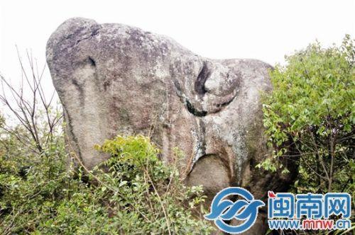 《漳浦摩崖石刻》出版 揭秘漳浦多处生殖崇拜遗迹
