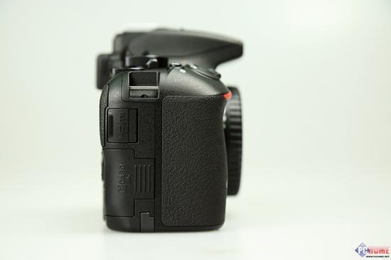 轻薄触控单反2in1 尼康D5500首发评测