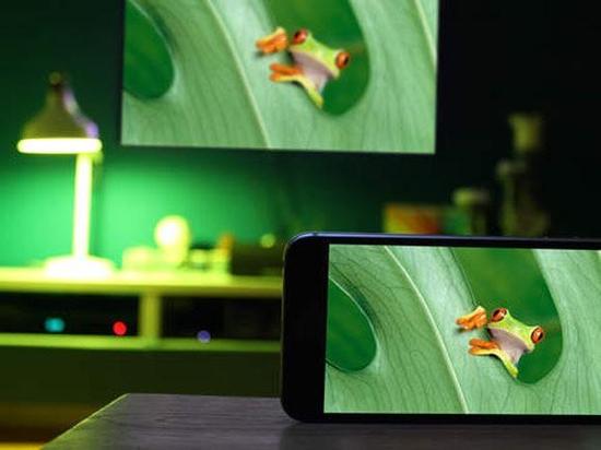 神奇APP让飞利浦智能灯泡与电视画面颜色同